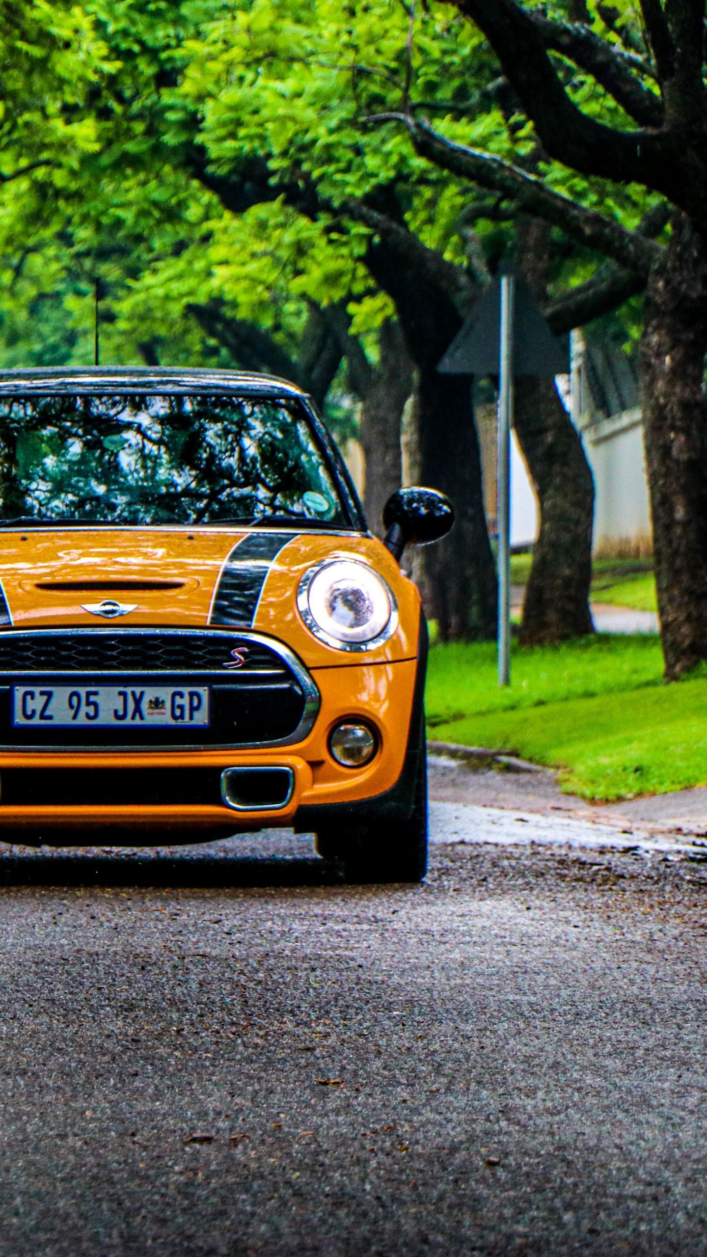1440x2560 Download wallpaper 1440x2560 mini cooper s, mini cooper, car, front view, yellow qhd samsung galaxy s s edge, note, lg g4 HD background