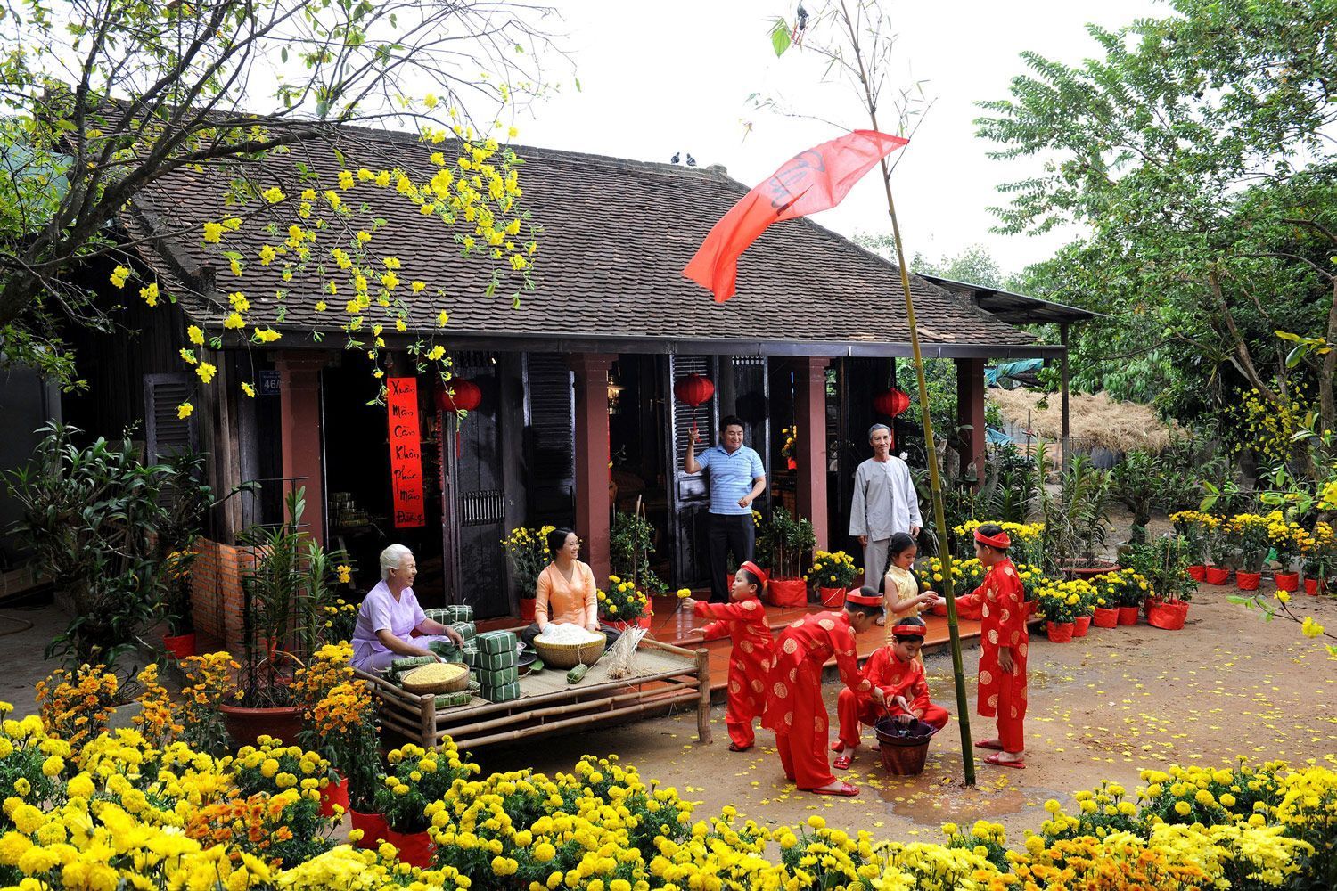 1500x1000 How Vietnamese Families Spend Their Tet Days