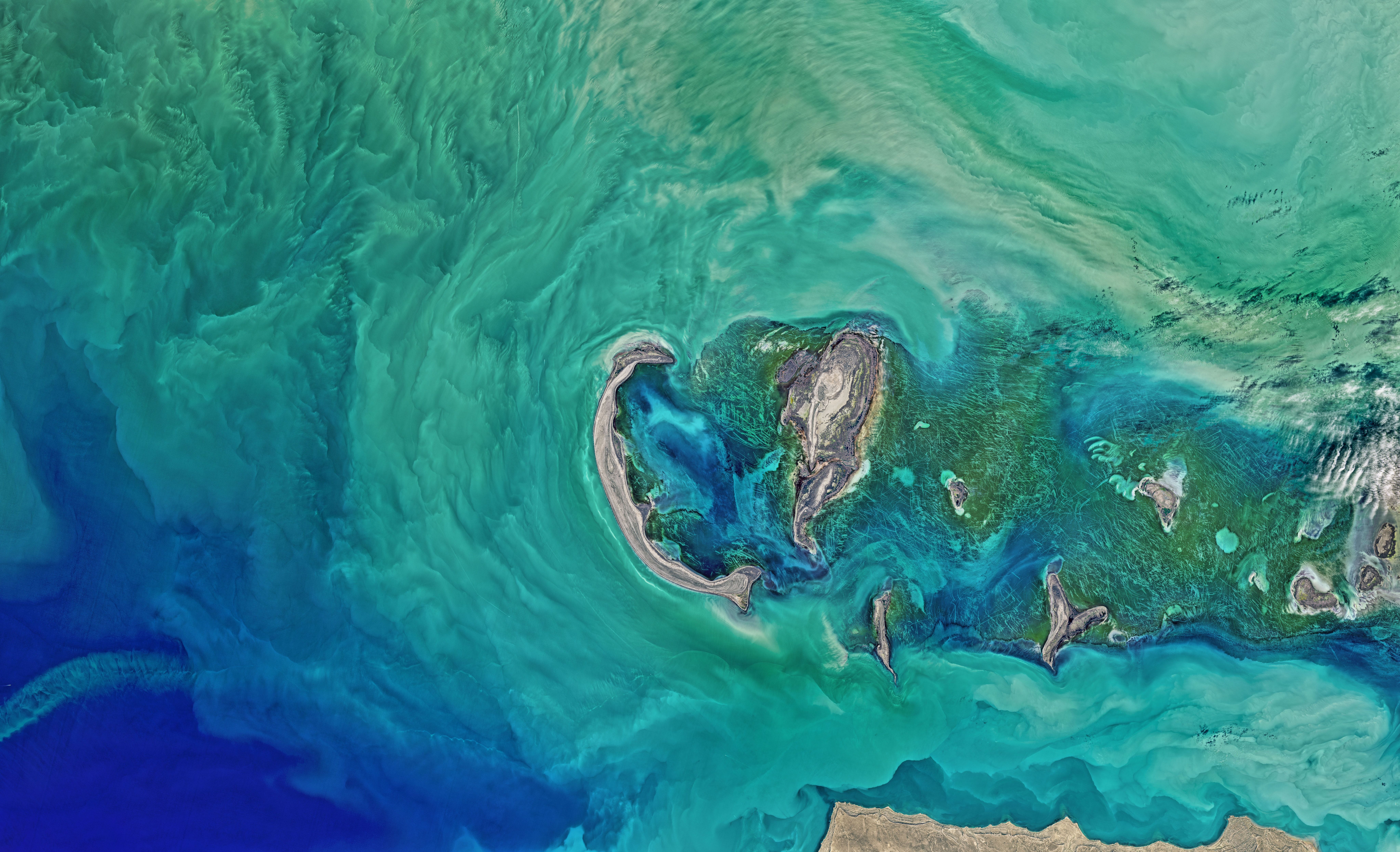 8192x4986 turquoi, aerial, pretty background, cloud, shallow, blue, amazing, alternate, from above, bay, island, satellite, sea, Free image, green, flow HD Wallpaper
