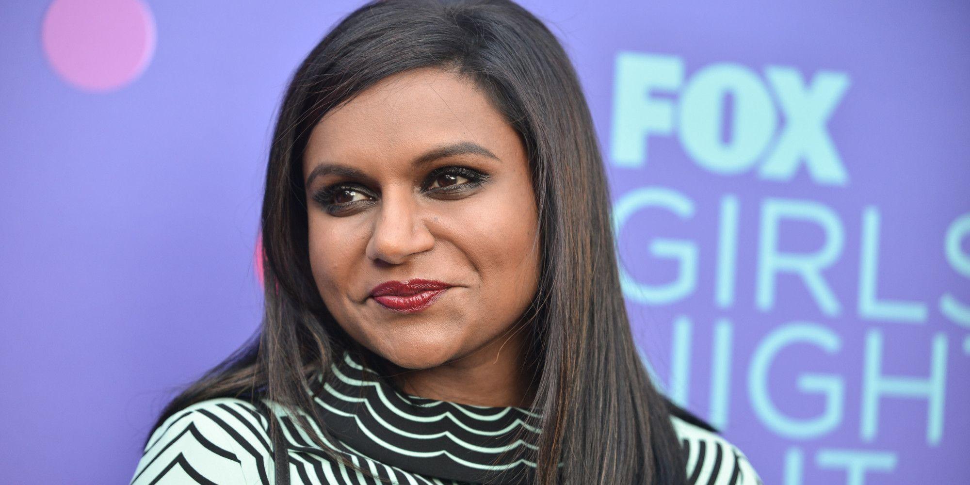 2000x1000 Mindy Kaling For Desktop