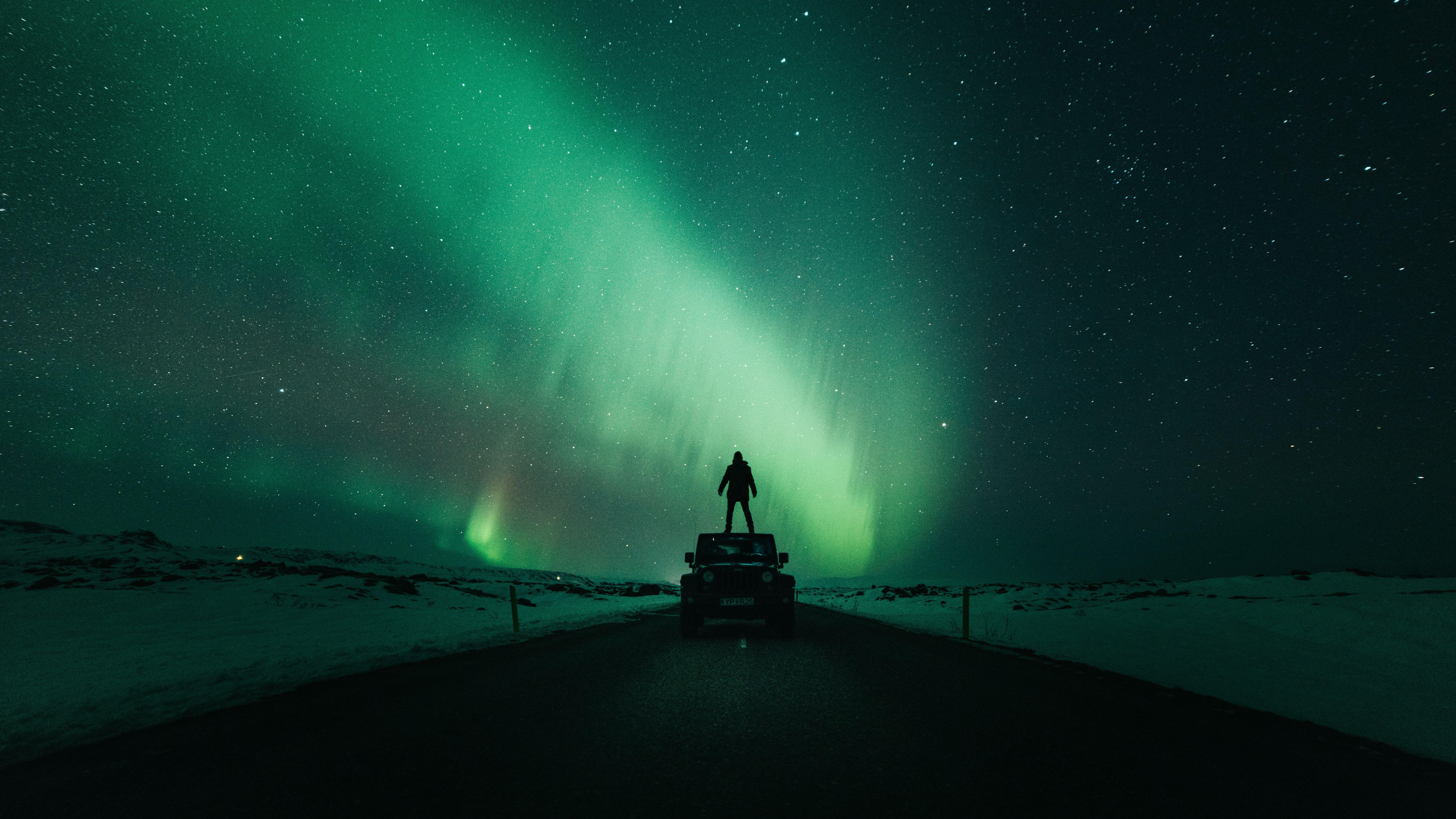 7680x4320 Aurora Silhouette 4K 8K Wallpaper