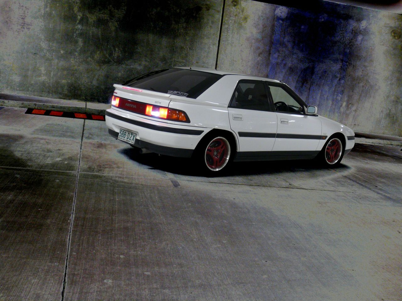 1280x960 Mazda 323 Wallpaper