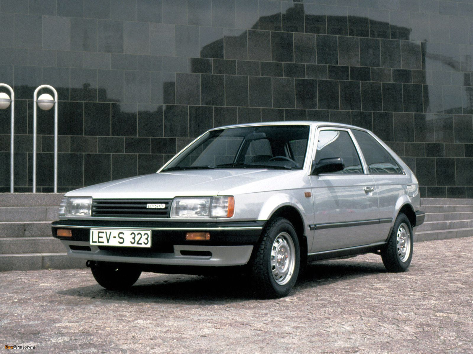 1600x1200 Mazda 323 3 Door (BF) 1985–89 Wallpaper (1600x1200)