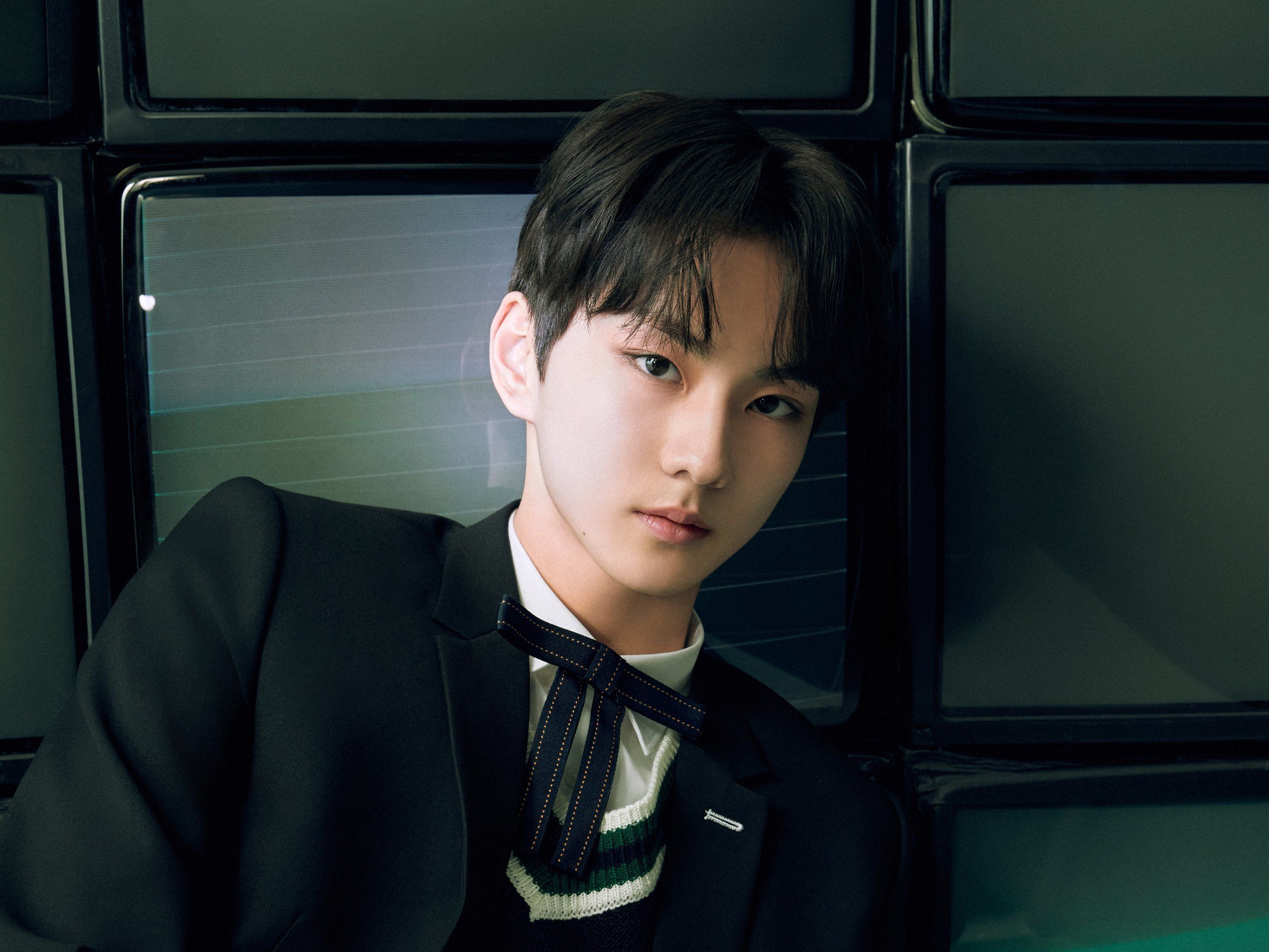 2731x2048 Jungwon ENHYPEN