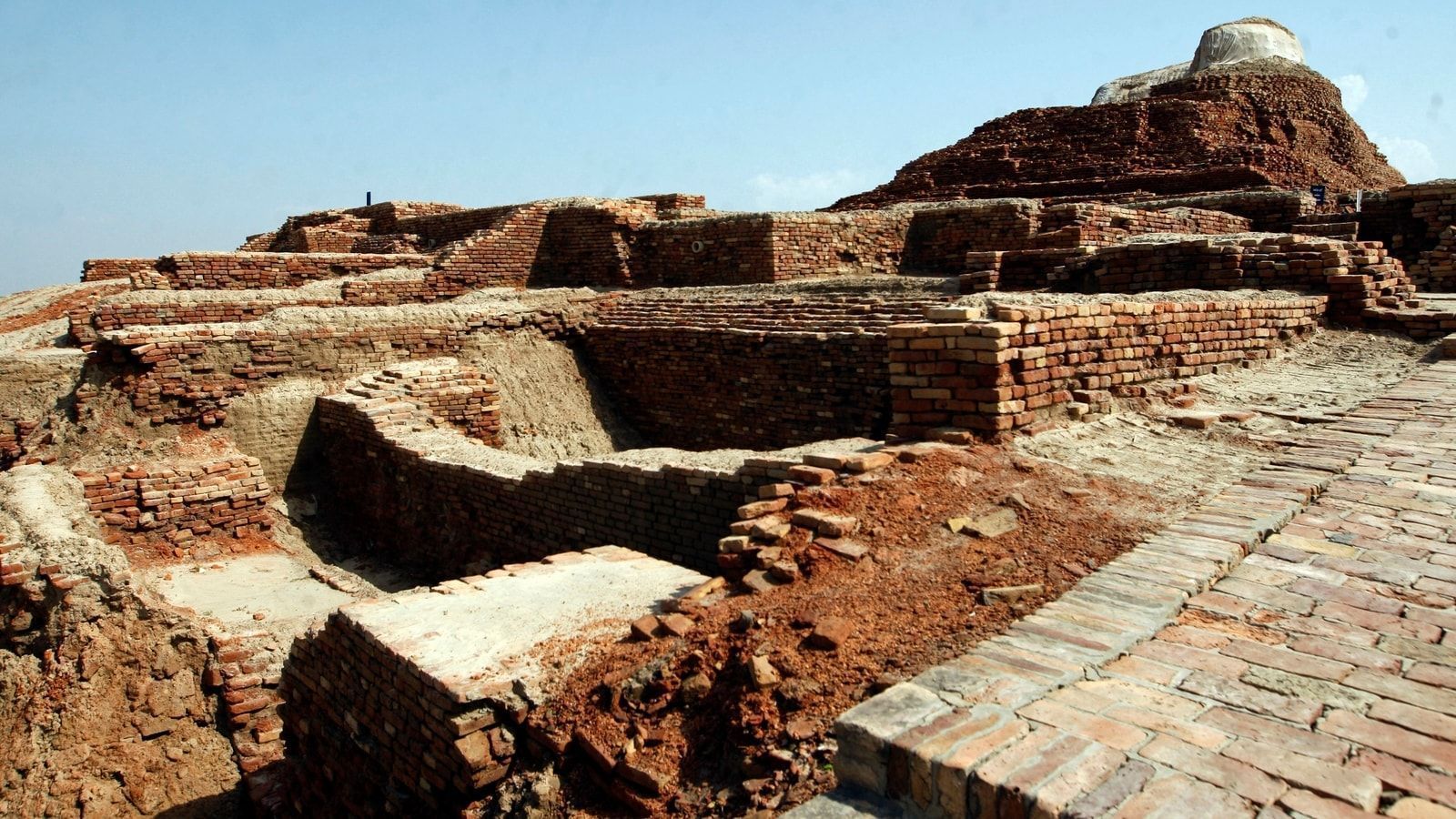 1600x900 A 500 Year Old Archeological Site Struggles To Endure Pakistan's Record Floods