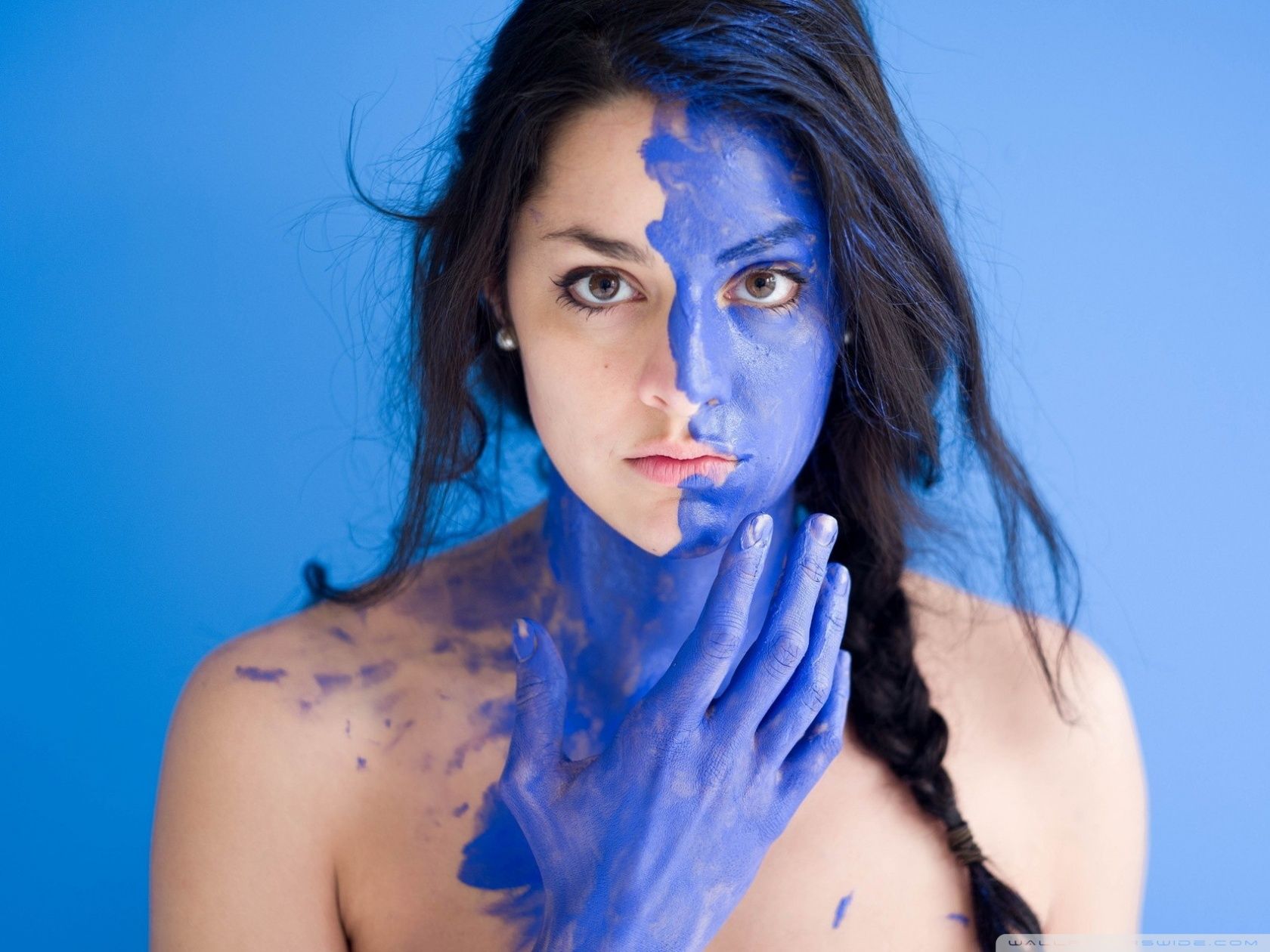 1680x1260 Model with Blue Face Paint Ultra HD Desktop Background Wallpaper for 4K UHD TV : Widescreen & UltraWide Desktop & Laptop : Tablet