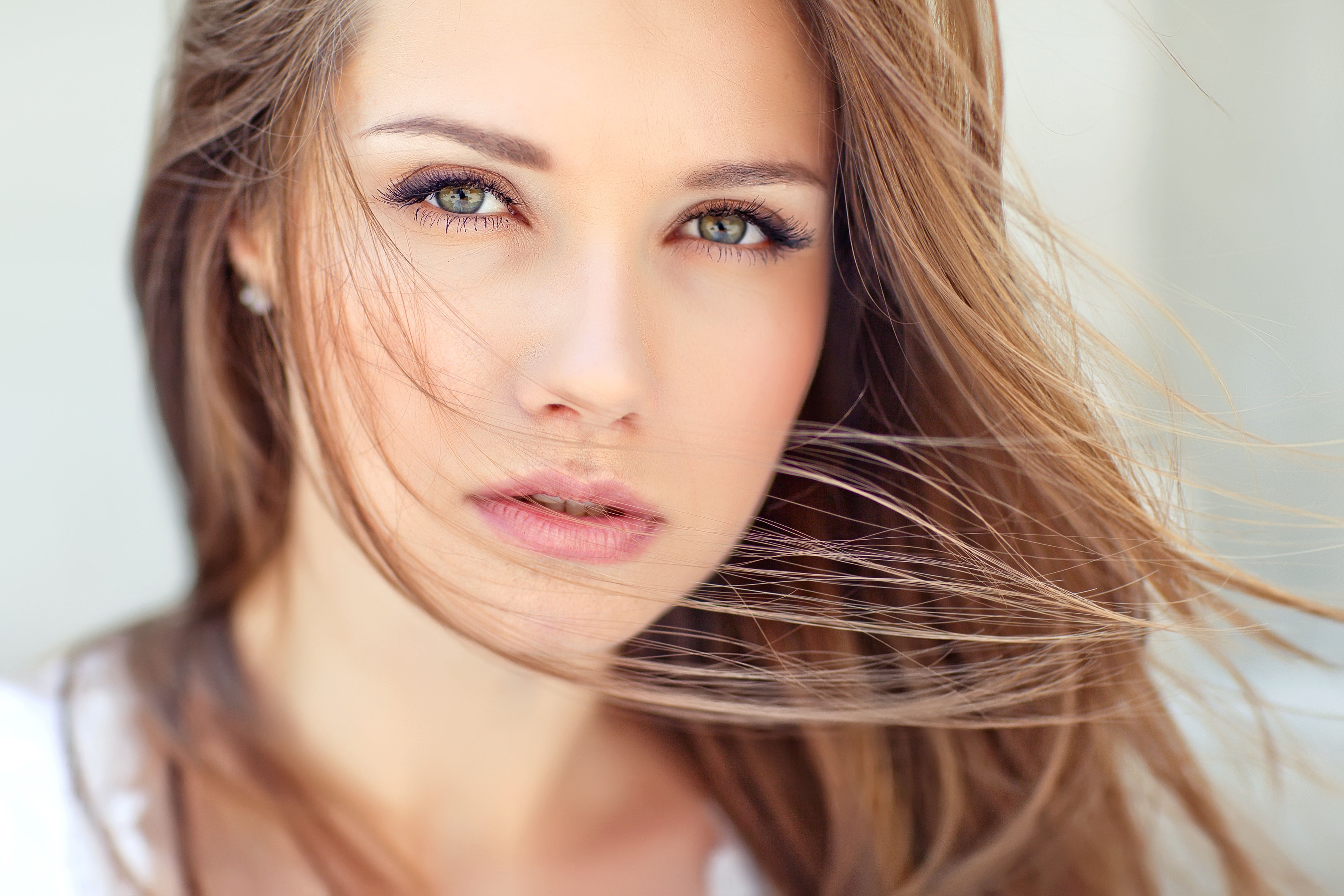 6048x4032 Beautiful Girl