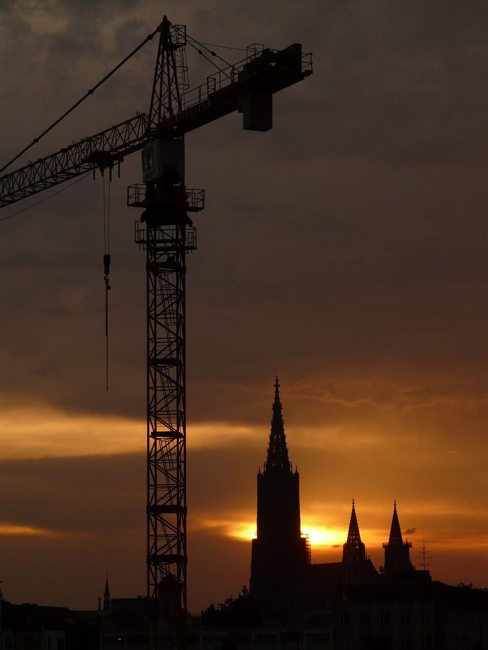 960x1280 Construction Crane