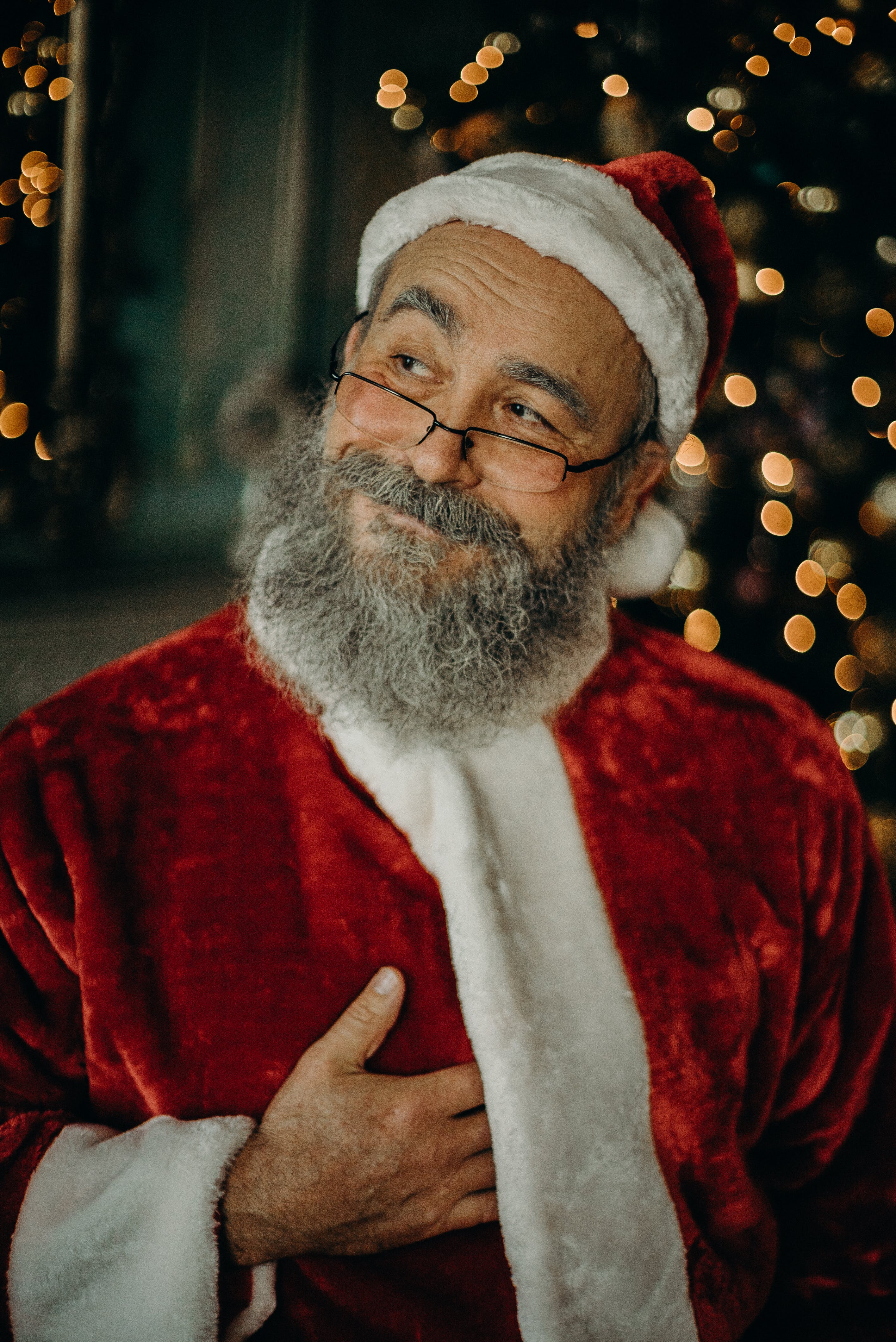 2832x4240 Man Wearing Santa Claus Costume · Free