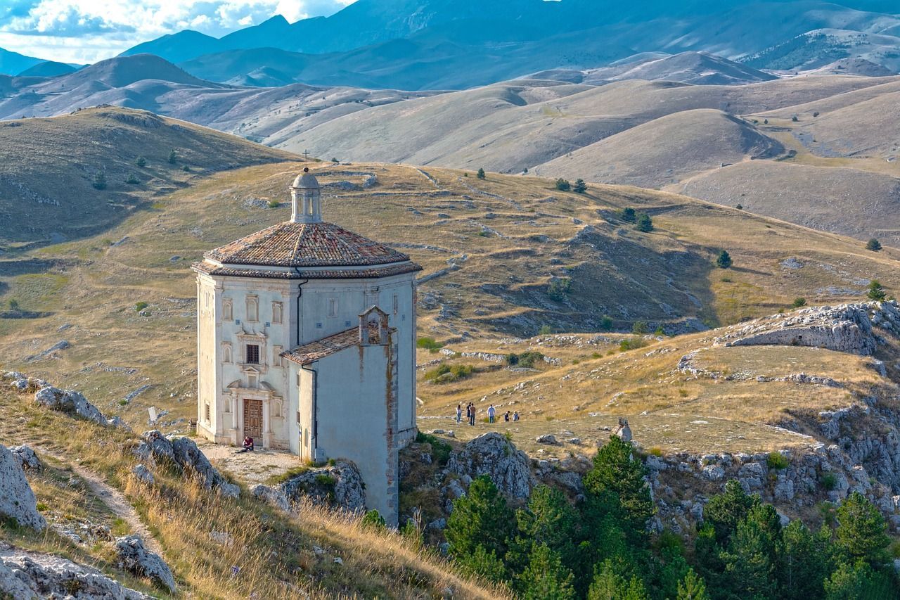 1280x853 Free Calascio & Abruzzo Image