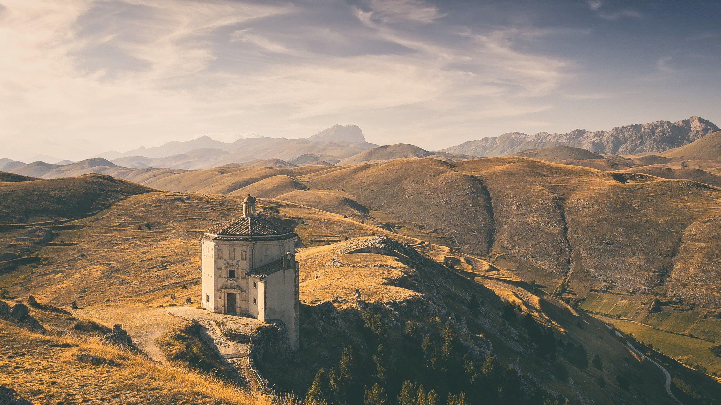 2500x1406 Introductory guide to Abruzzo