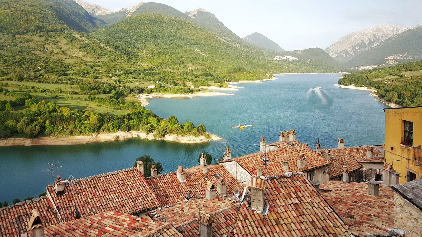 1600x900 reasons to visit Abruzzo in Italy