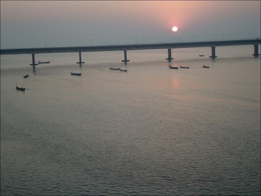 1024x768 Sunrise at Mangalore. A beautiful morning.sun is rising