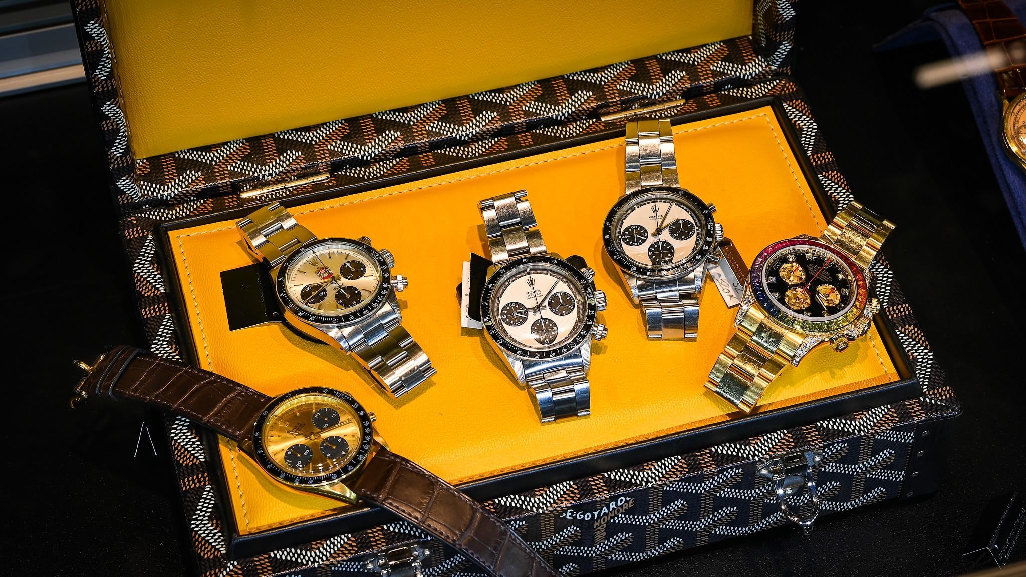 2048x1152 Watches At The Miami Beach Antique Show