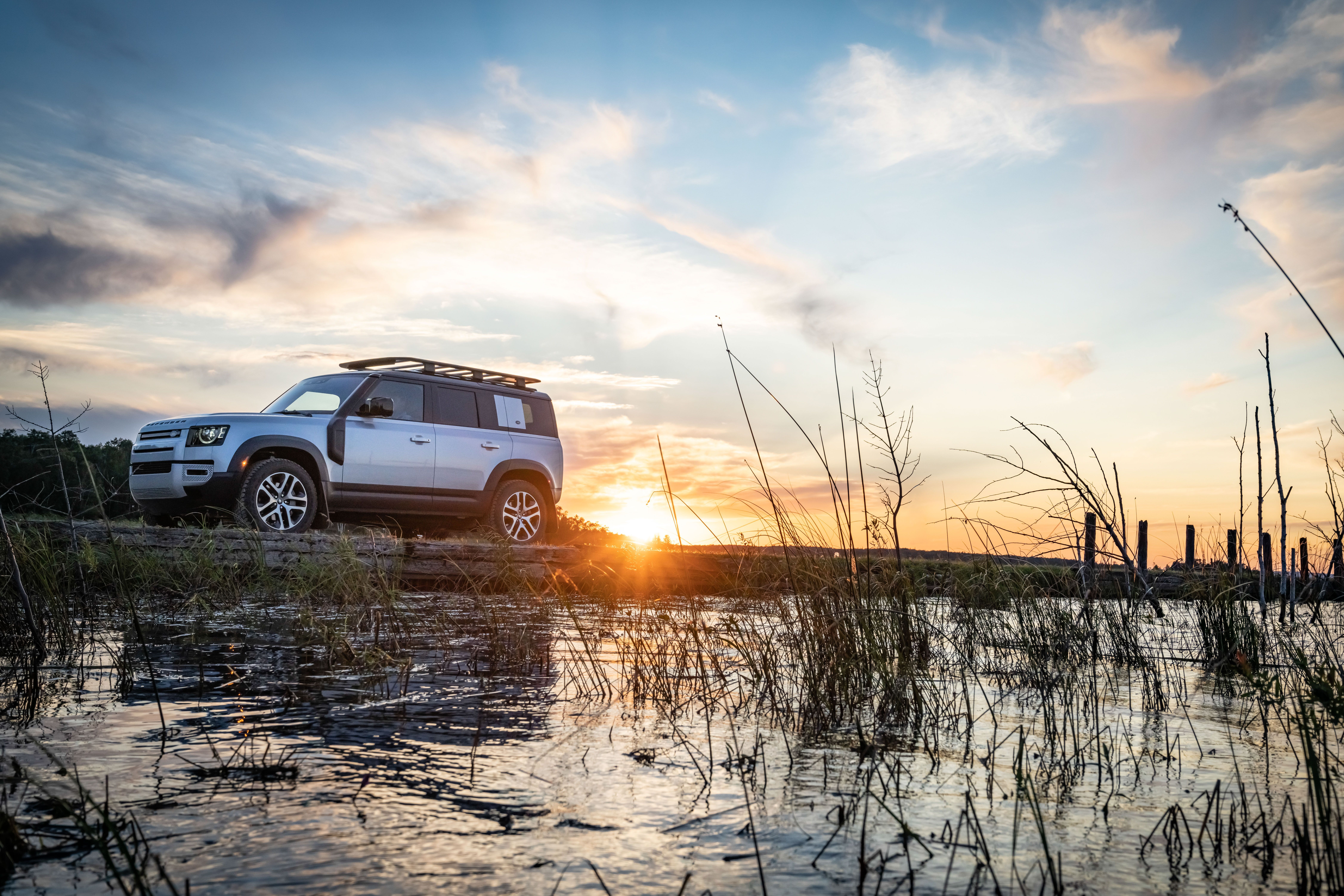 9014x6009 Tested: 2020 Land Rover Defender 110 SE Refines An Off Road Icon