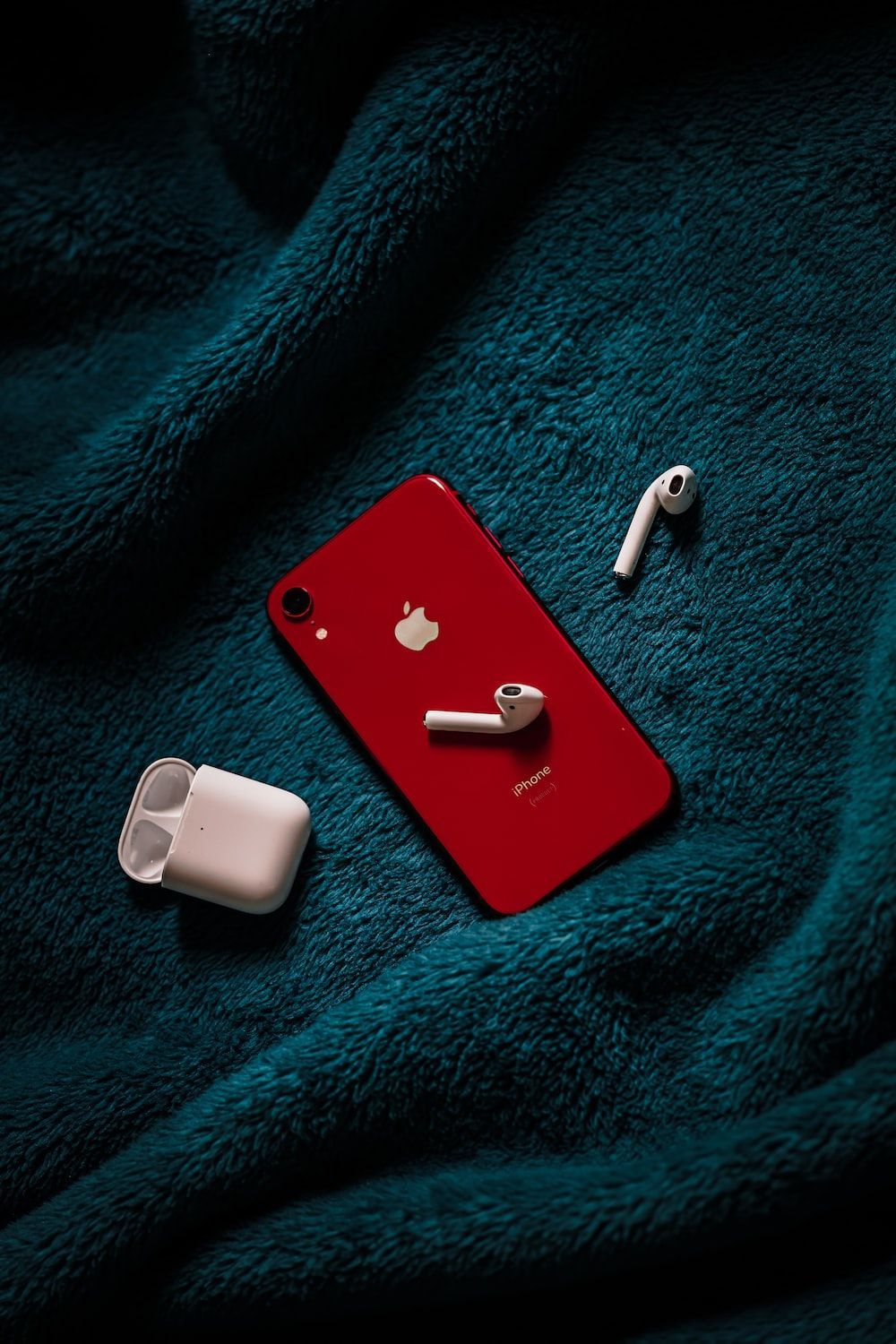 1000x1500 Product red iPhone 8 photo