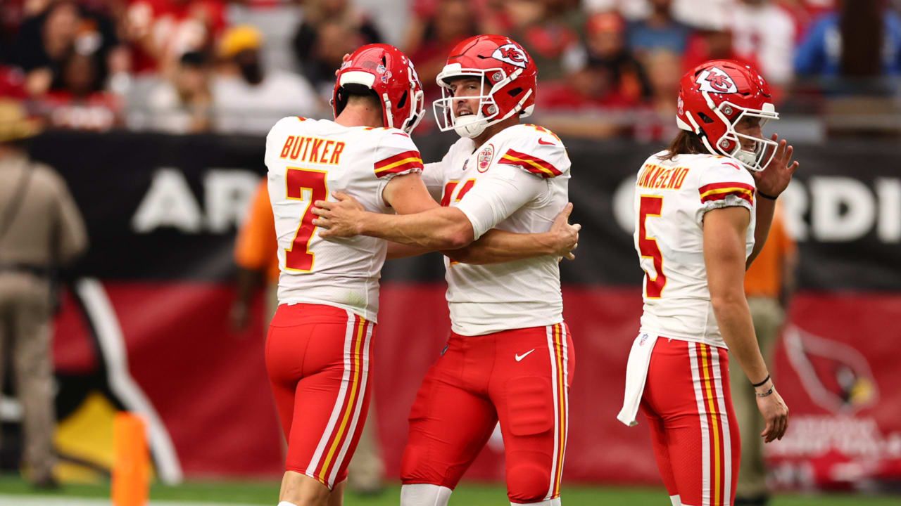 1280x720 Harrison Butker Booms 54 Yard Field Goal After Being Carted Off Earlier In Game