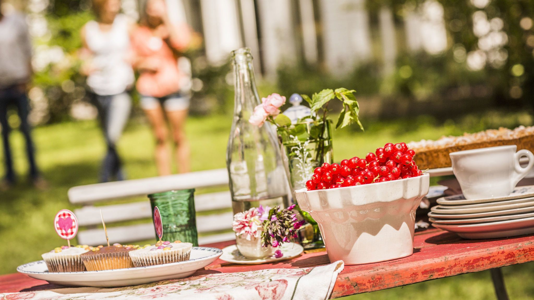 2048x1152 summer dinner party decoration ideas