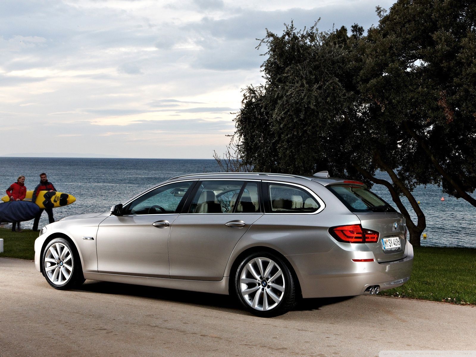 1600x1200 BMW 5 Series Touring F11 In Milano Beige Surfers Ultra HD Desktop Background Wallpaper for 4K UHD TV : Widescreen & UltraWide Desktop & Laptop : Tablet