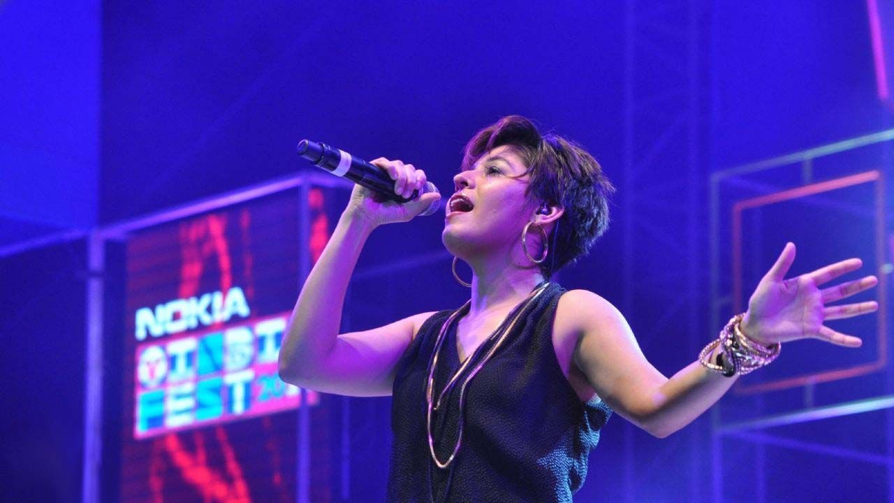1280x720 Sunidhi Chauhan over the years