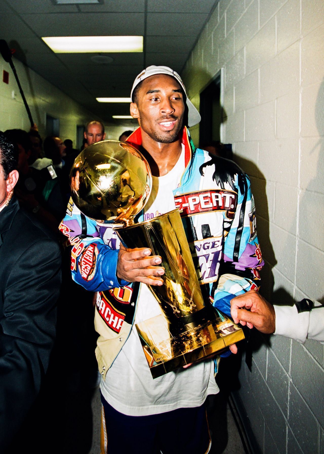 1280x1794 NBA Trophy Wallpaper
