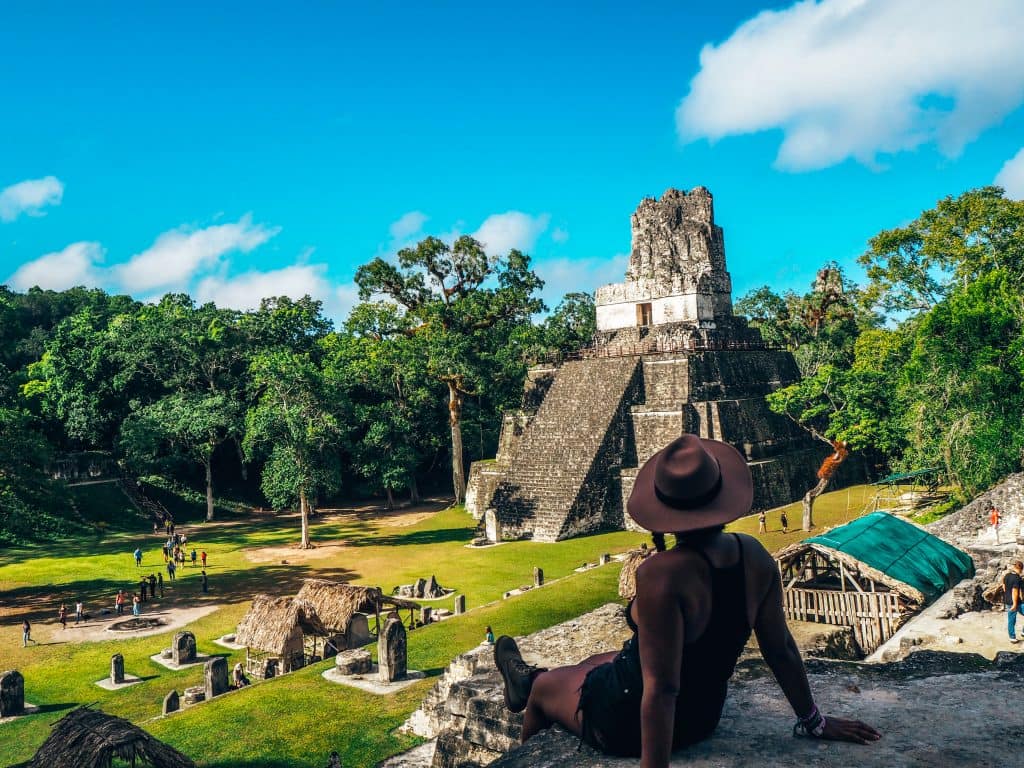 1024x768 An epic sunrise at Tikal Mayan Ruins, Guatemala