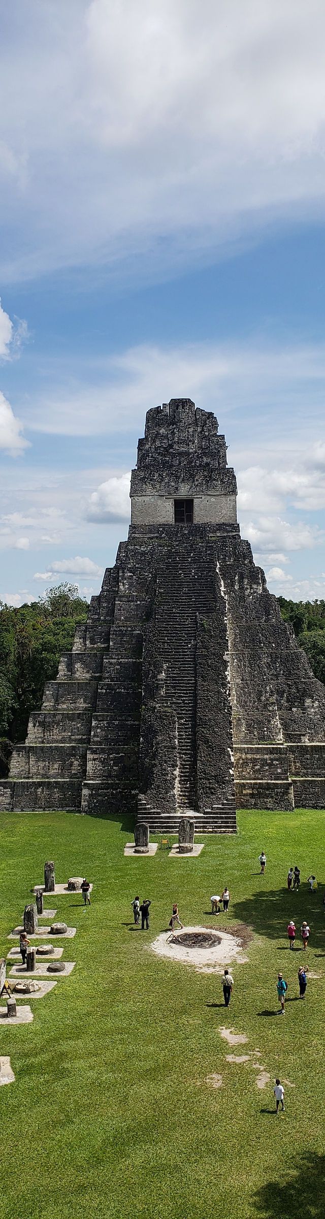 640x2400 Night Tour Around Guatemala, including Tikal
