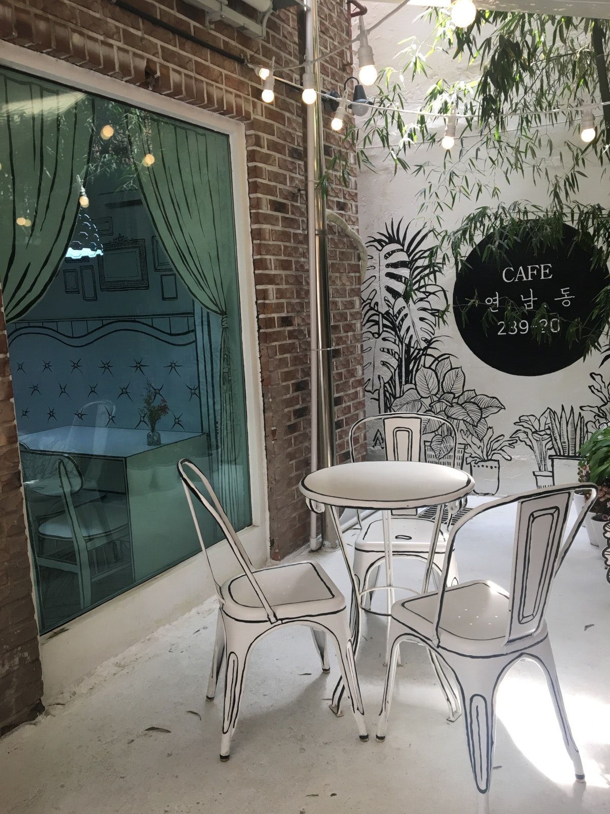 1200x1600 There's a new cafe in Seoul that looks just like a 2D cartoon world