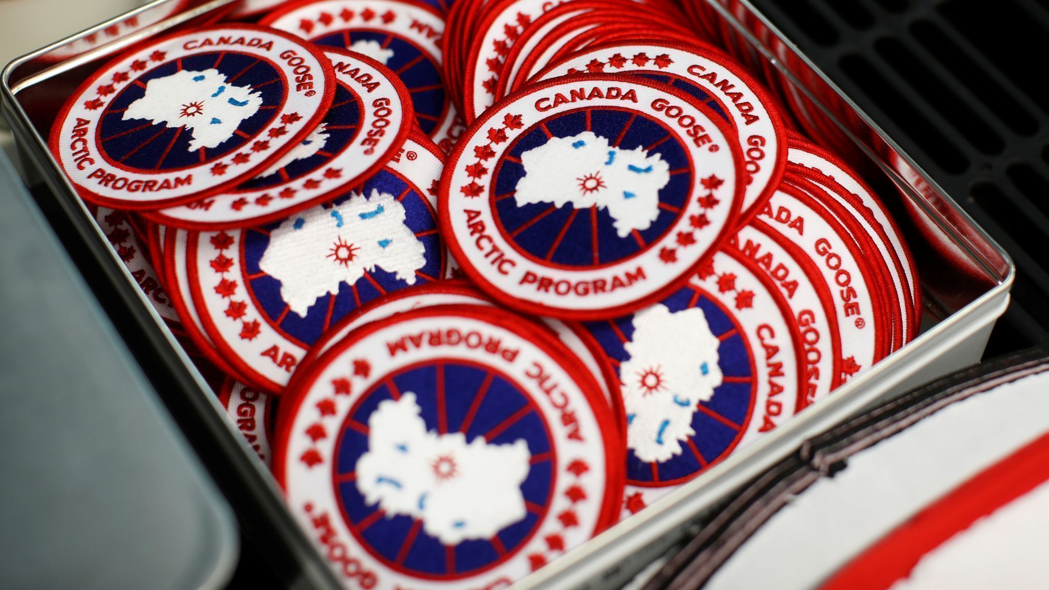 2048x1152 Canada Goose Fashion Brand To Go Fur Free By The End Of 2022
