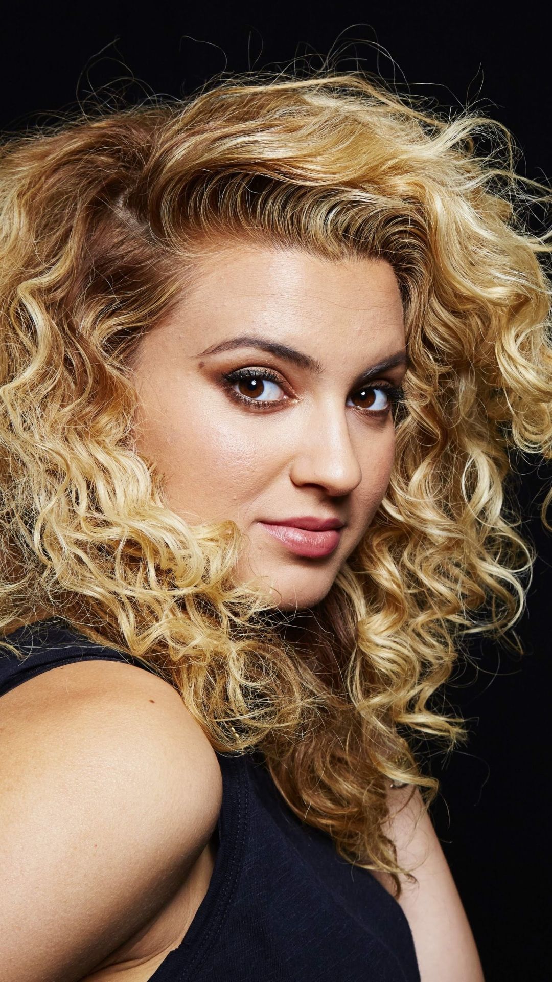 Tori Kelly Wallpapers Top Free Tori Kelly Backgrounds WallpaperAccess