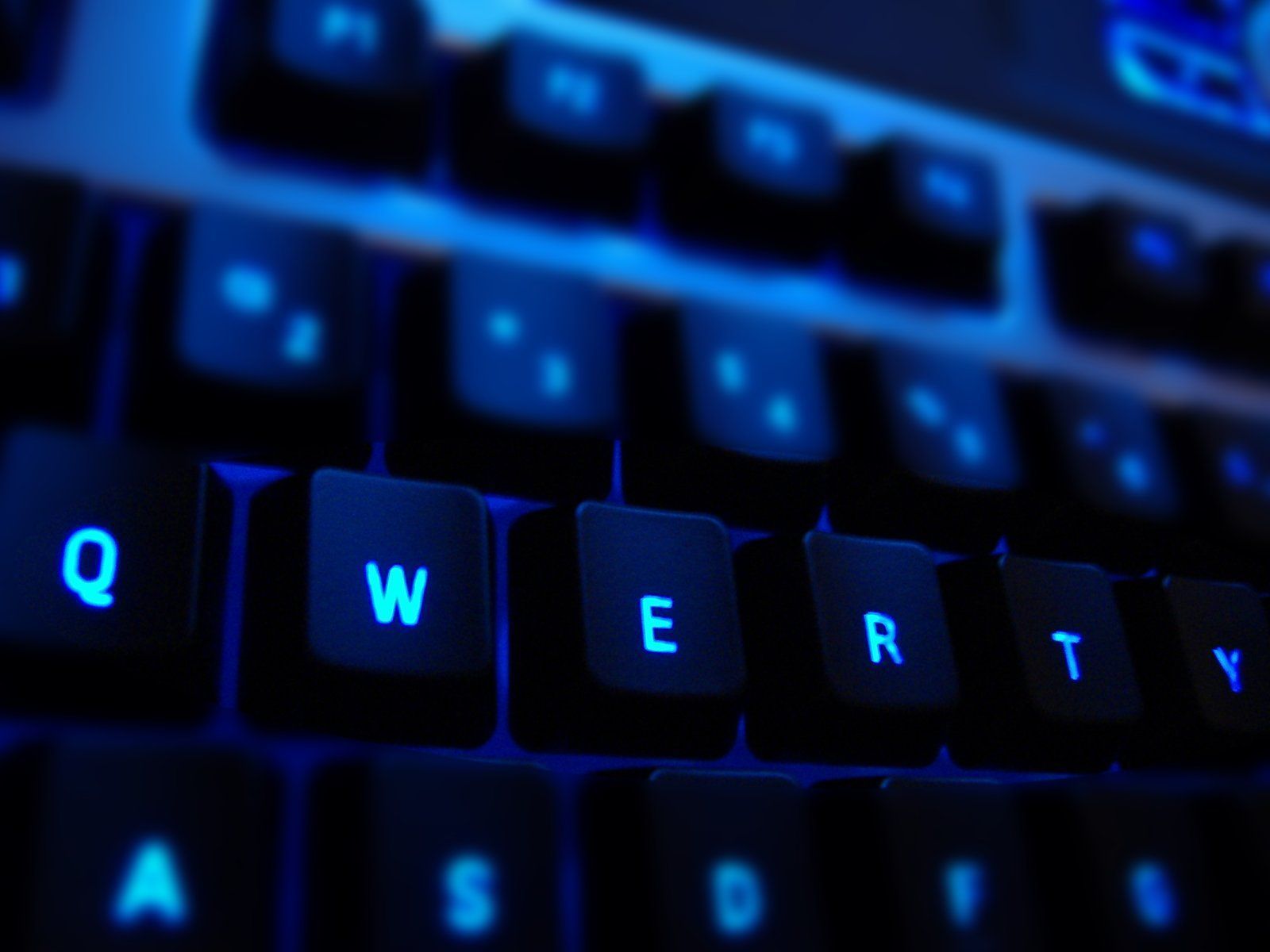 1600x1200 Qwerty