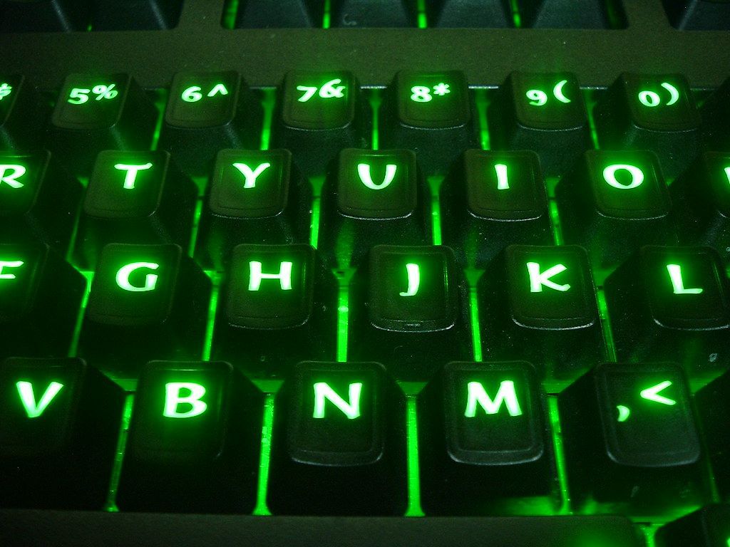1024x768 Qwerty. This was a test to try and get a pic of the Green L
