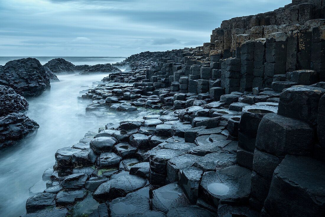 1100x734 basalt pillars of Giant's Causeway