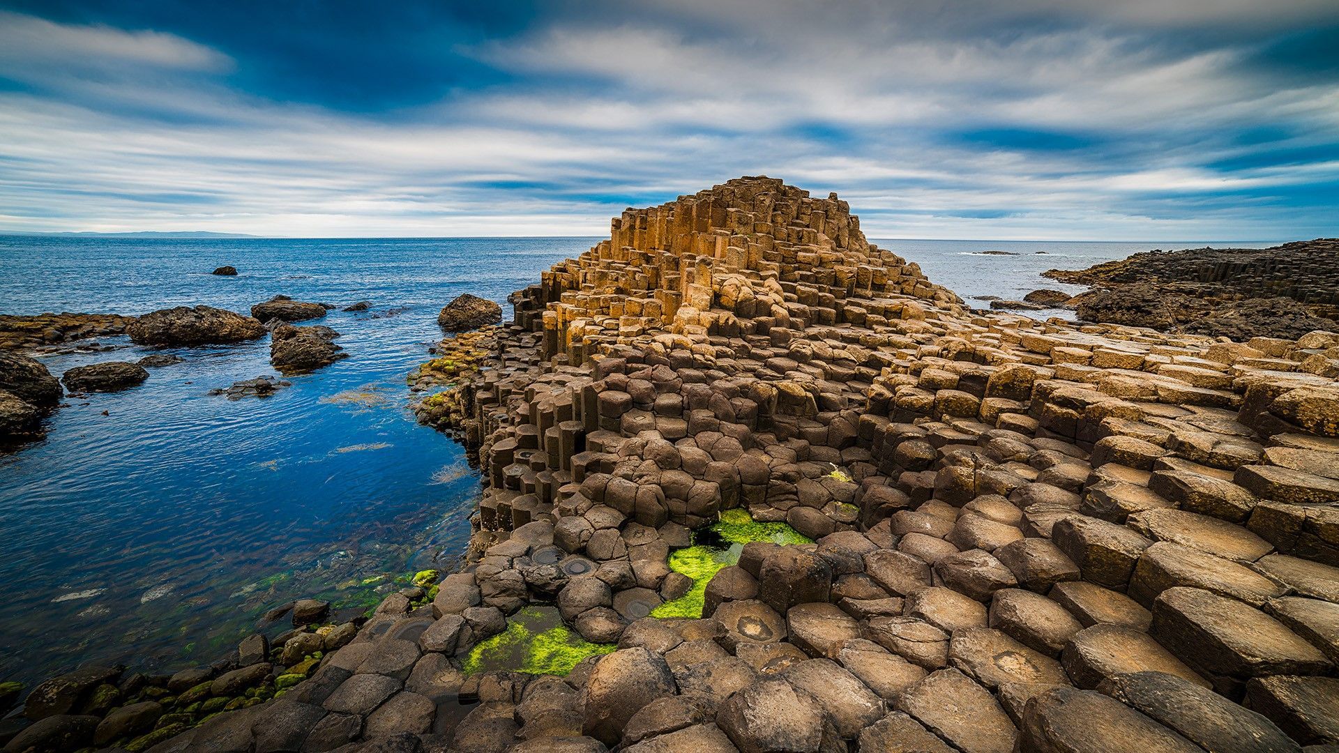 1920x1080 The Giant's Causeway in County Antrim near Bushmills, Northern Ireland, UK. Windows Spotlight Image