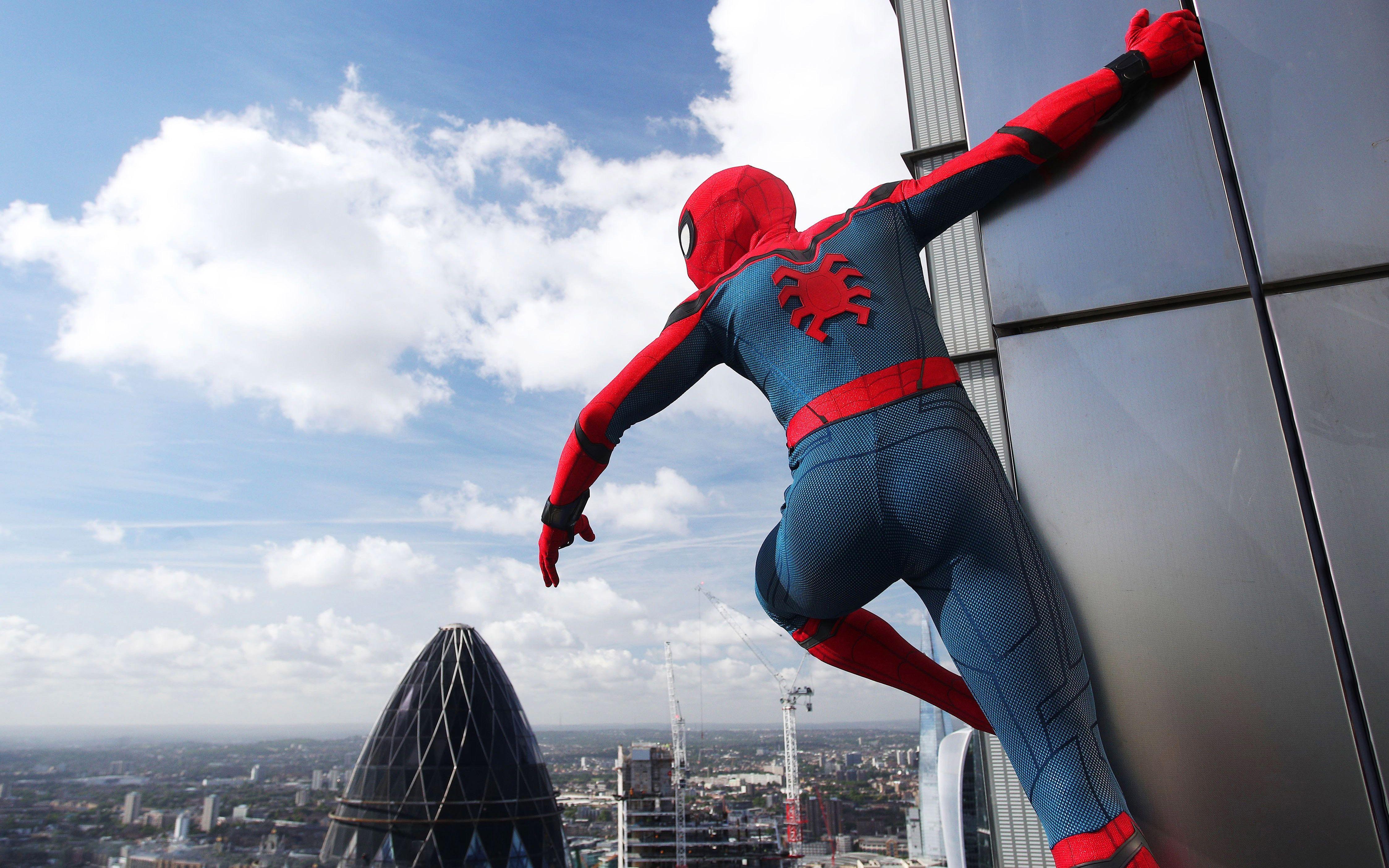 4494x2809 Spiderman Homecoming 4K Movie Wallpaper