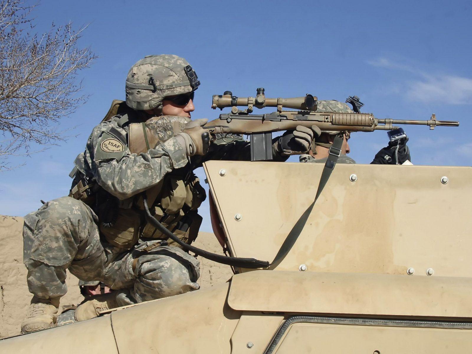1600x1200 american soldiers in war wallpaper american soldiers in war picture