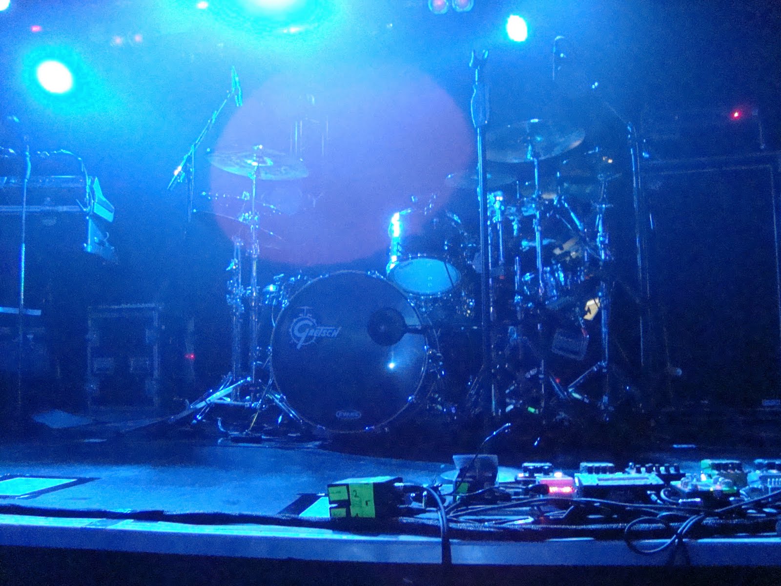 1600x1200 Free download Concert Stage Background Empty Posted by michael at 543 am 4 [1600x1200] for your Desktop, Mobile & Tablet. Explore Concert Stage Wallpaper. Stage Background Image, Stage Background, Concert Crowd Wallpaper