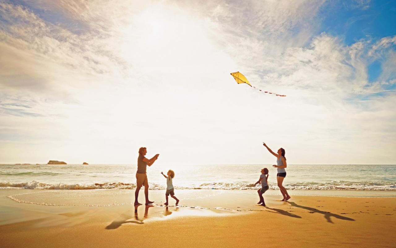 1280x800 Family Friendly Activities For Your Next Beach Holiday