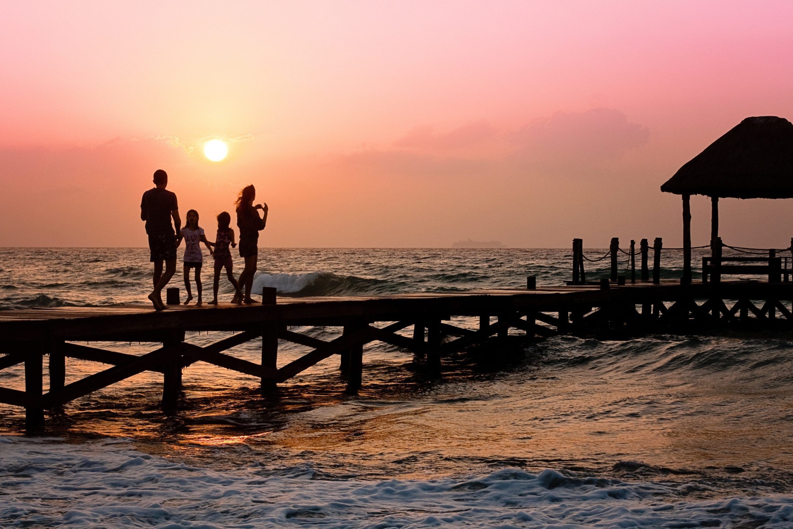 2560x1707 Ways To Easily Share Family Holiday Photo