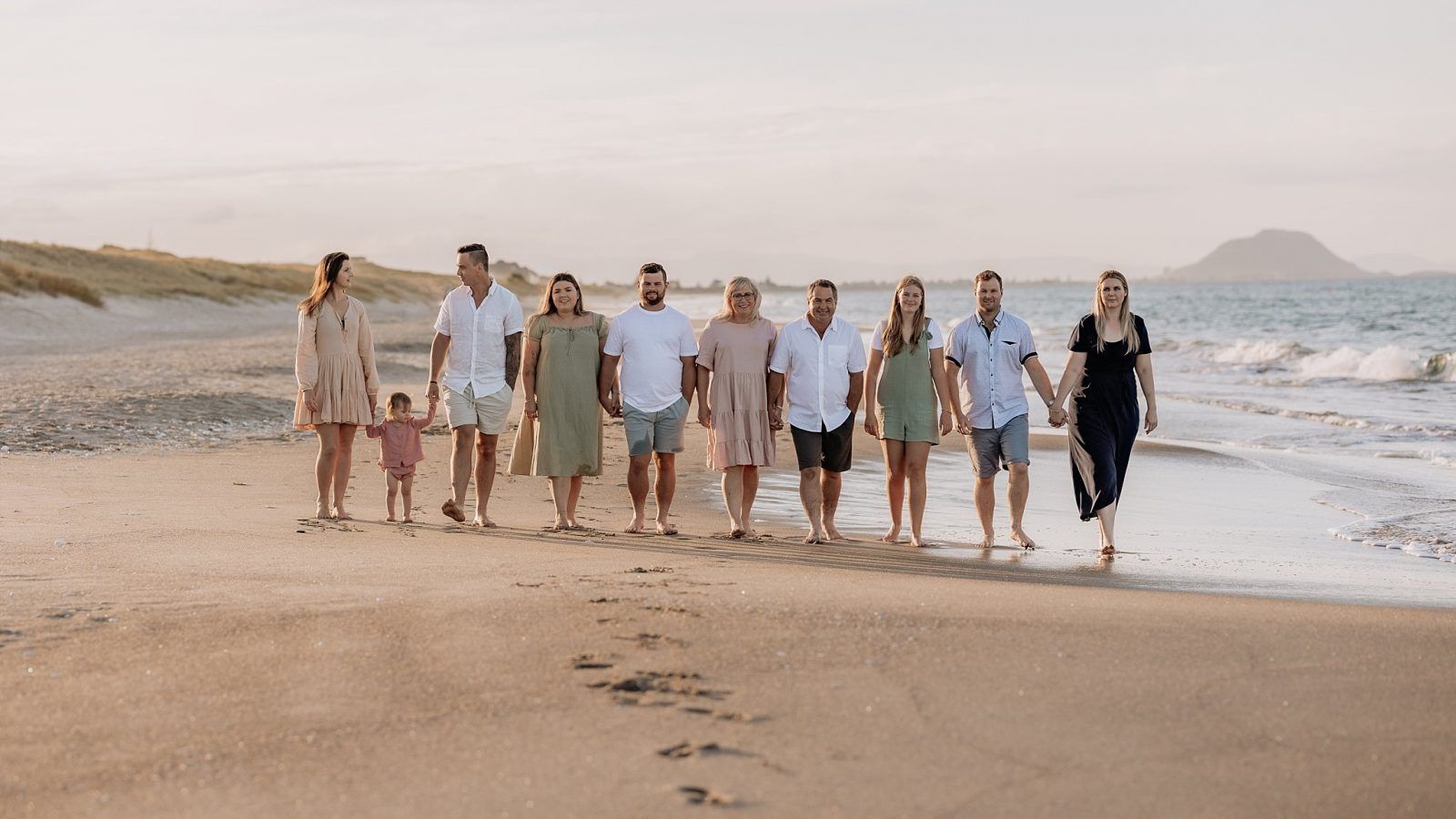 1600x900 Wedding Photography The H Family