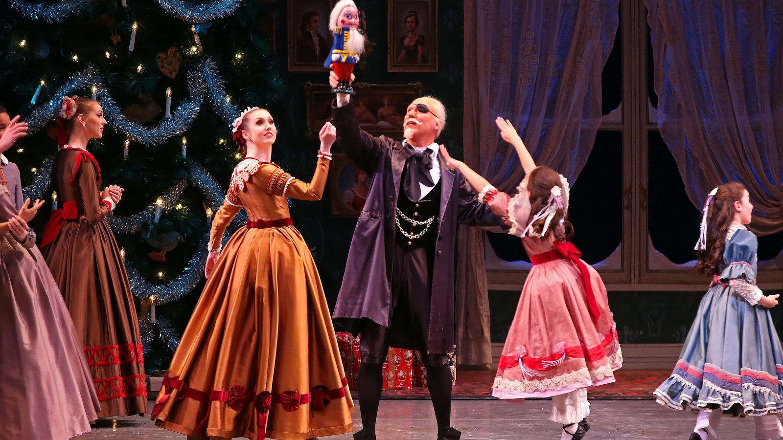 1600x900 Ways to Tell if Your 'Nutcracker' Is Traditional