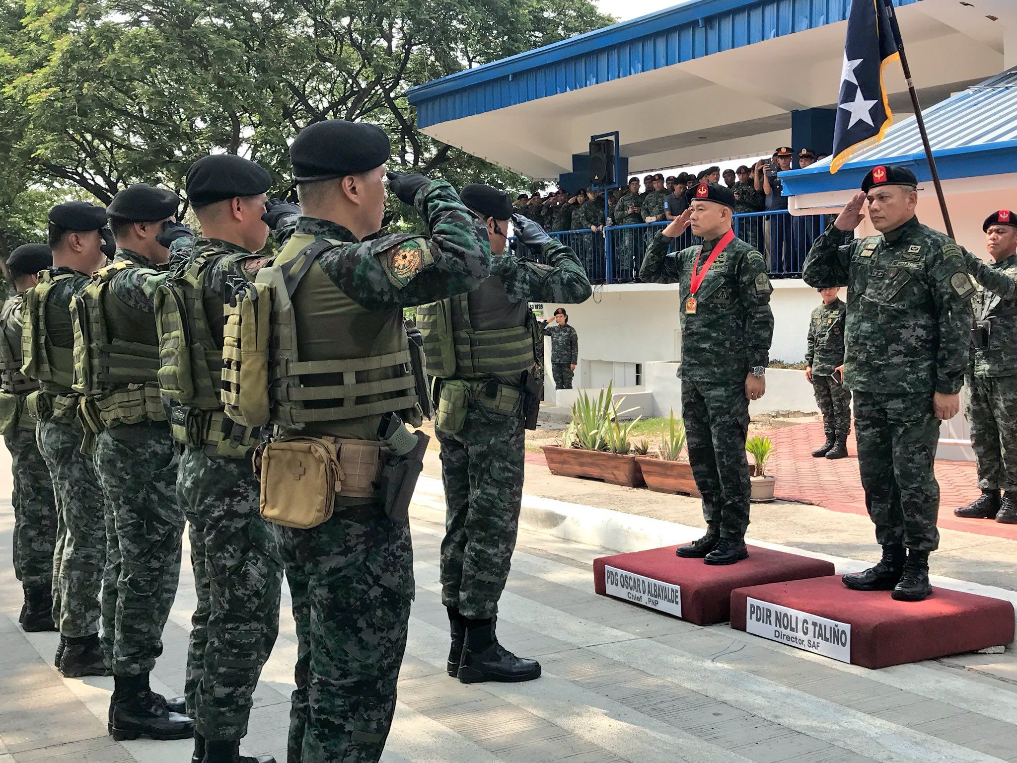 2048x1536 Rappler On X: PNP Chief Oscar Albayalde Arrives Here In Camp Bagong Diwa. Albayalde Himself Was A SAF Commando In His Early Years As A Cop For The Now Defunct Philippine Constabulary