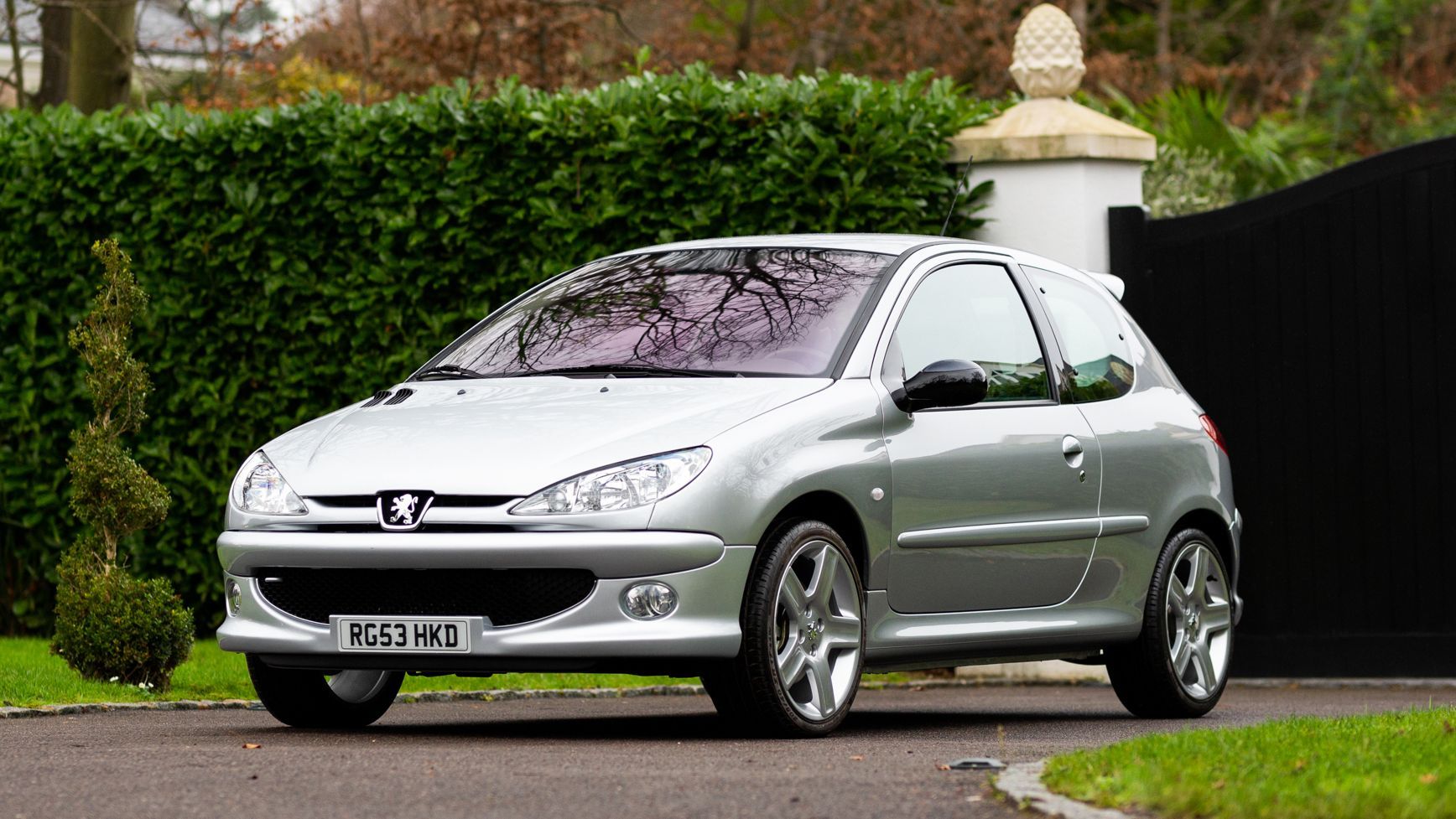 1736x977 Peugeot 206 Market