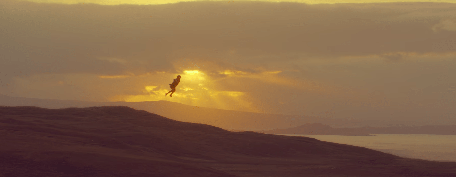 1800x700 PROMO. Flying high with Harry Styles