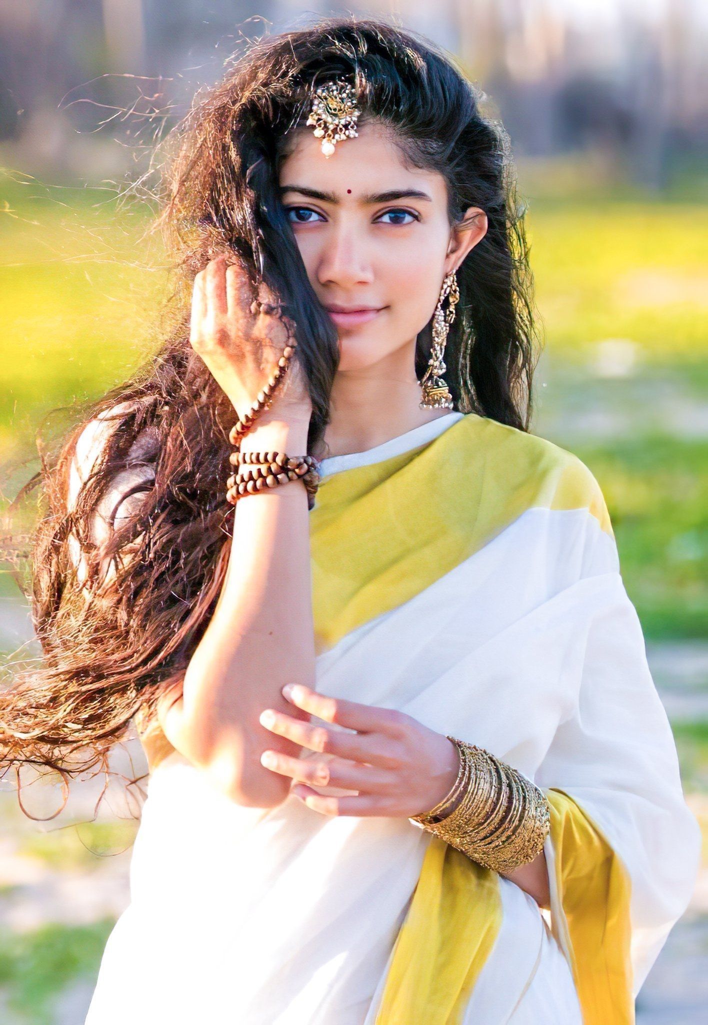 1416x2048 South indian saree Wallpaper Download