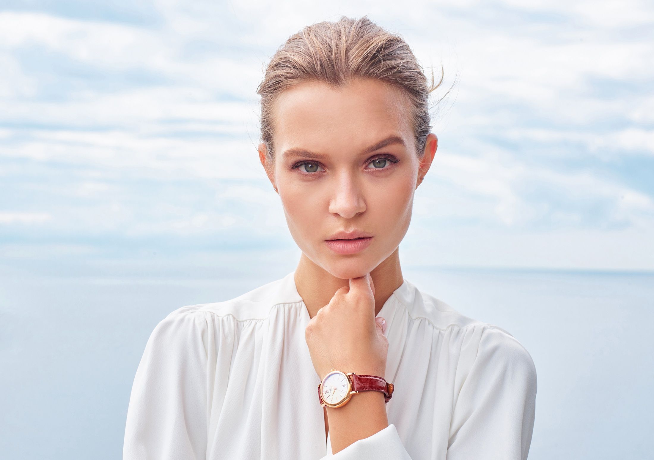 2200x1549 Josephine Skriver HD Wallpaper and Background