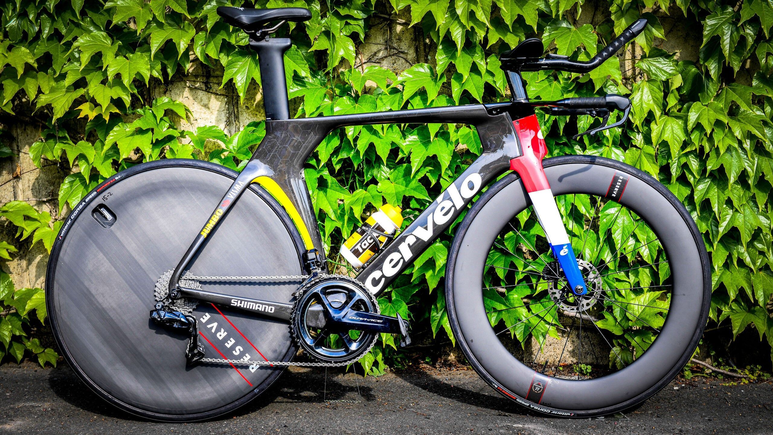 2560x1440 Giro d'Italia: Tom Dumoulin's Cervélo P5 disc time trial bike