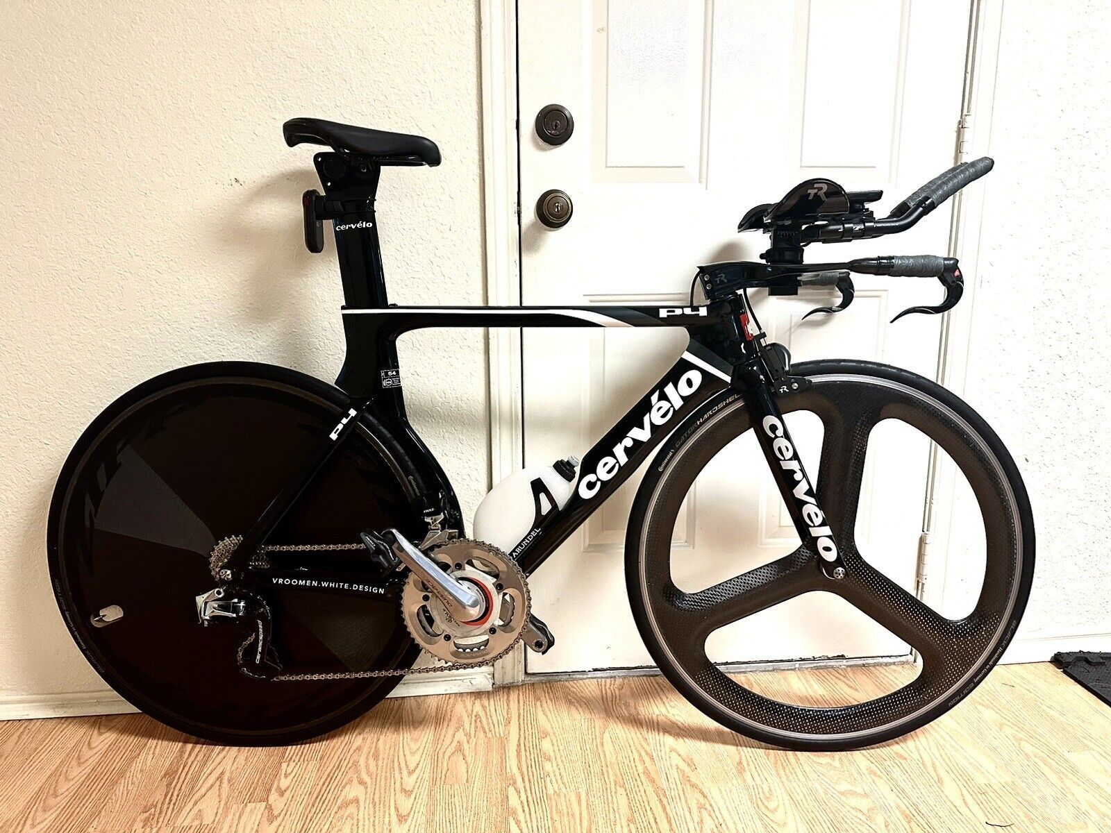 1600x1200 Cervelo P4 Triathlon TT Medium SRAM Red Powermeter Zipp Wheels CeramicSpeed OB