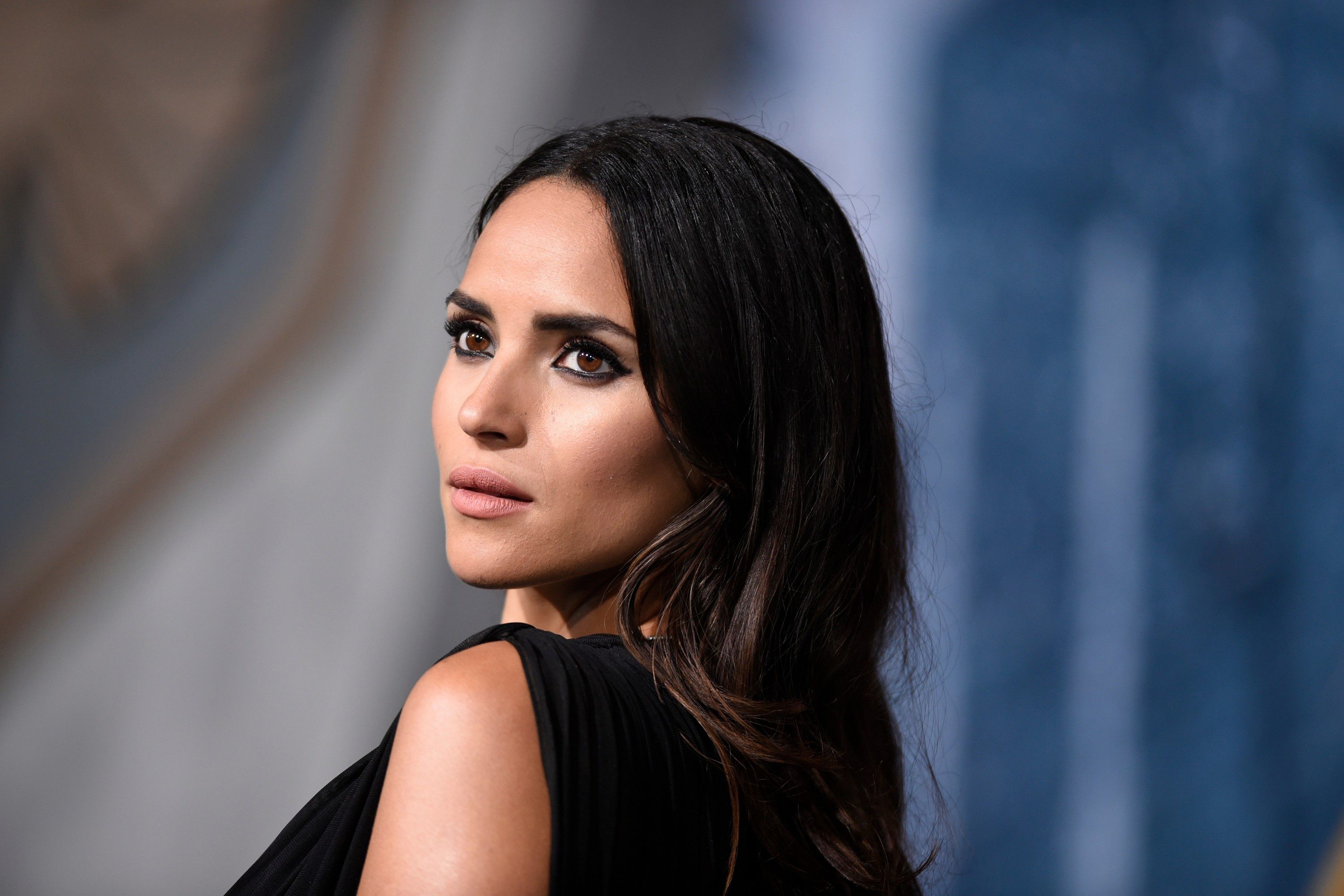 Adria Arjona Wallpapers Top Free Adria Arjona Backgrounds — free download