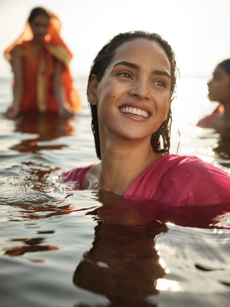 800x1067 Adria Arjona wallpaper